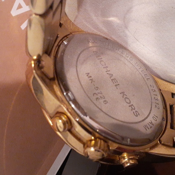 MICHEAL KORS MENS WATCH - Picture 7 of 9